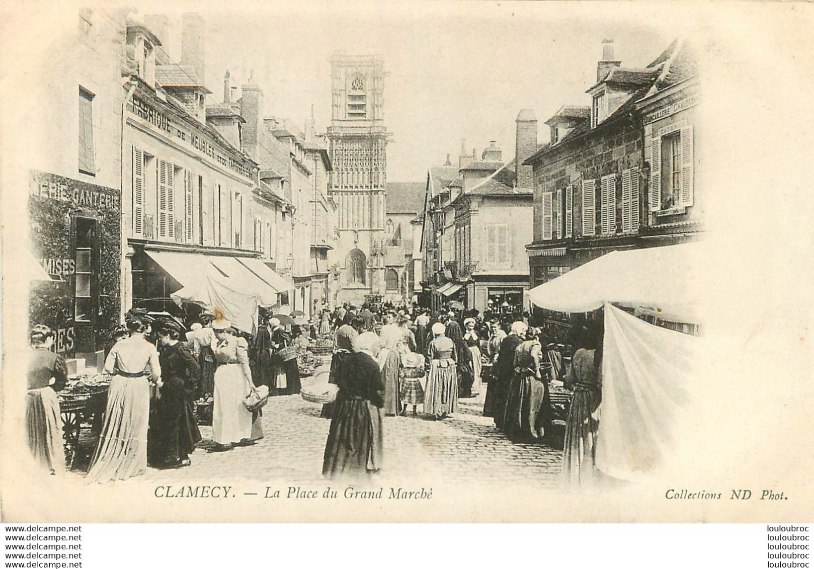 CLAMECY LA PLACE DU GRAND MARCHE - Clamecy