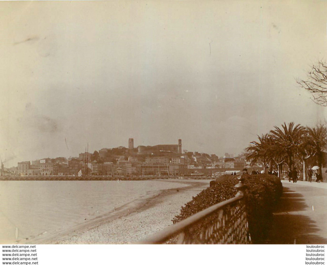 CANNES LA CROISETTE PHOTO ORIGINALE  12 X 8.50 CM - Lugares