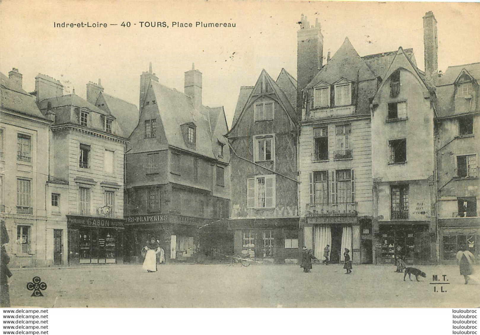 TOURS PLACE PLUMEREAU - Tours