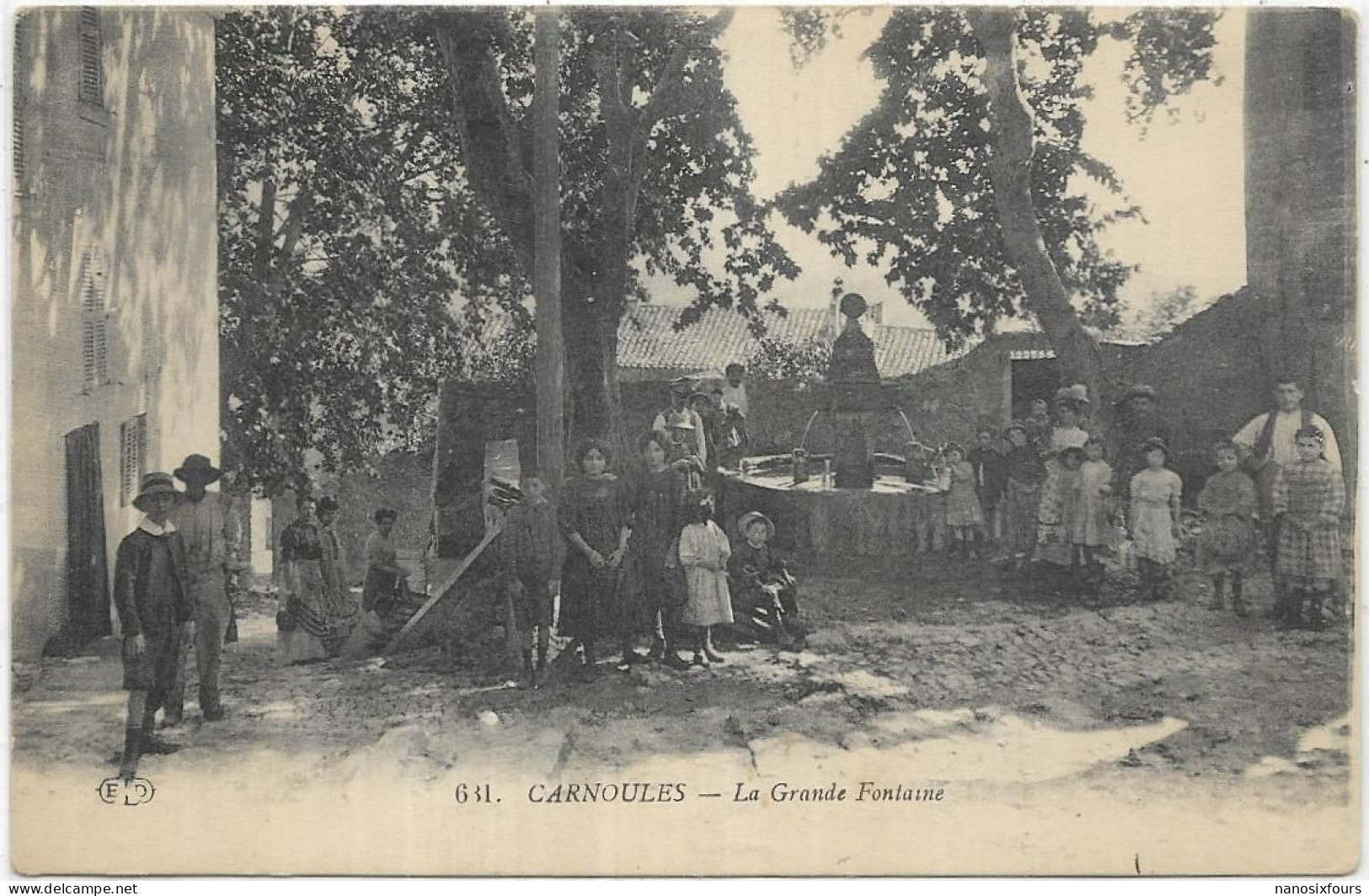 D 83.  CARNOULES.  LA GRANDE FONTAINE CARTE TRES ANIME ET CARTE ECRITE - Andere & Zonder Classificatie