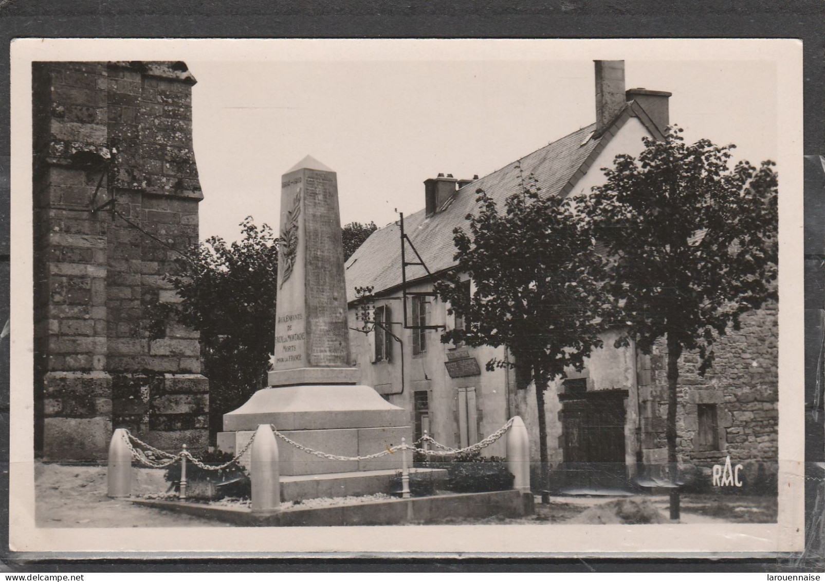 23 - FAUX LA MONTAGNE - Monument Aux Morts Et Poste - Autres & Non Classés