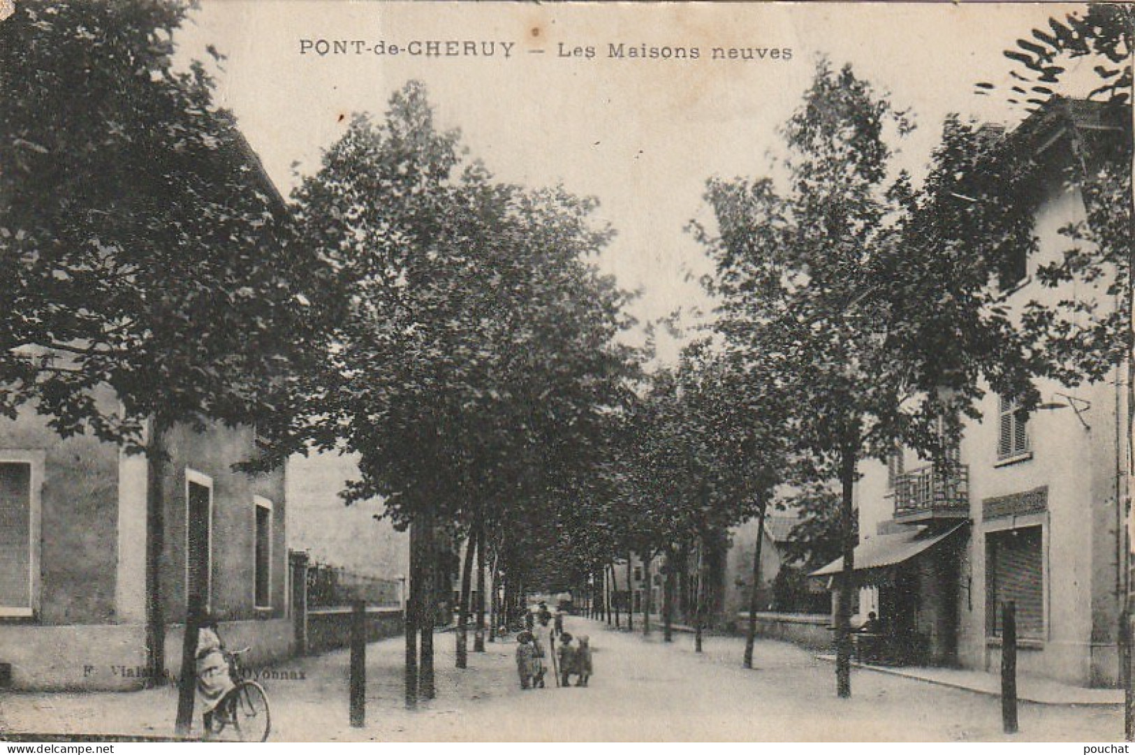 DE 14 -(38) PONT DE CHERUY  -  LES MAISONS NEUVES  - ANIMATION - ENFANTS  - 2 SCANS - Pont-de-Chéruy