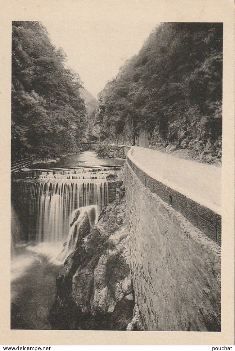 DE 14 -(38) ROUTE DE LA GRANDE CHARTREUSE -  LA CASCADE DE FOURVOIRIE  - 2 SCANS - Autres & Non Classés