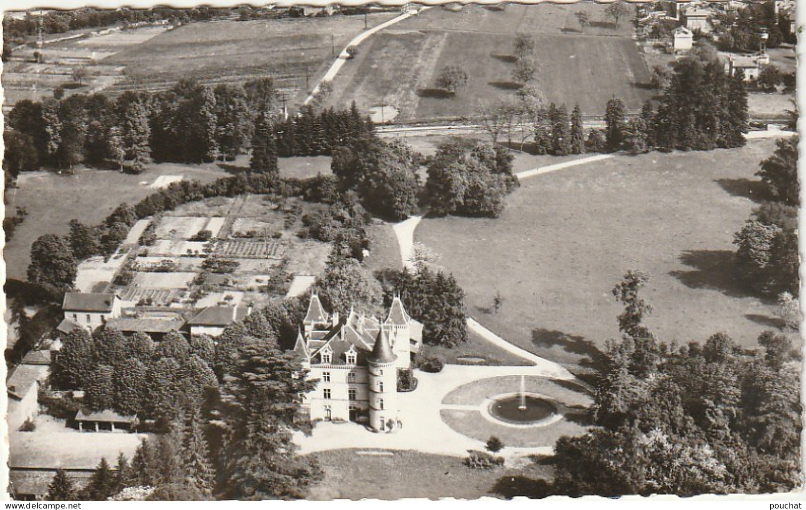 DE 15 -(38) VILLARD BONNOT  -  VUE AERIENNE SUR LE CHATEAU DE MIRIBEL   -  2 SCANS - Autres & Non Classés