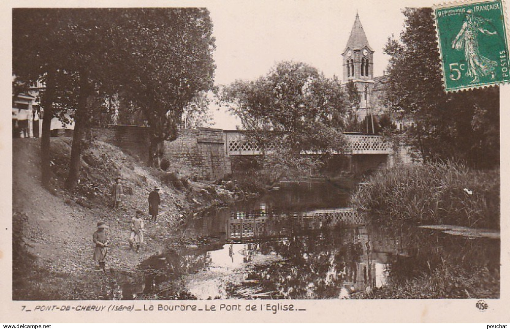 DE 15 -(38) PONT DE CHERUY - LA BOURBRE - LE PONT DE L ' EGLISE  - ENFANTS SUR LA BERGE -   2 SCANS - Pont-de-Chéruy