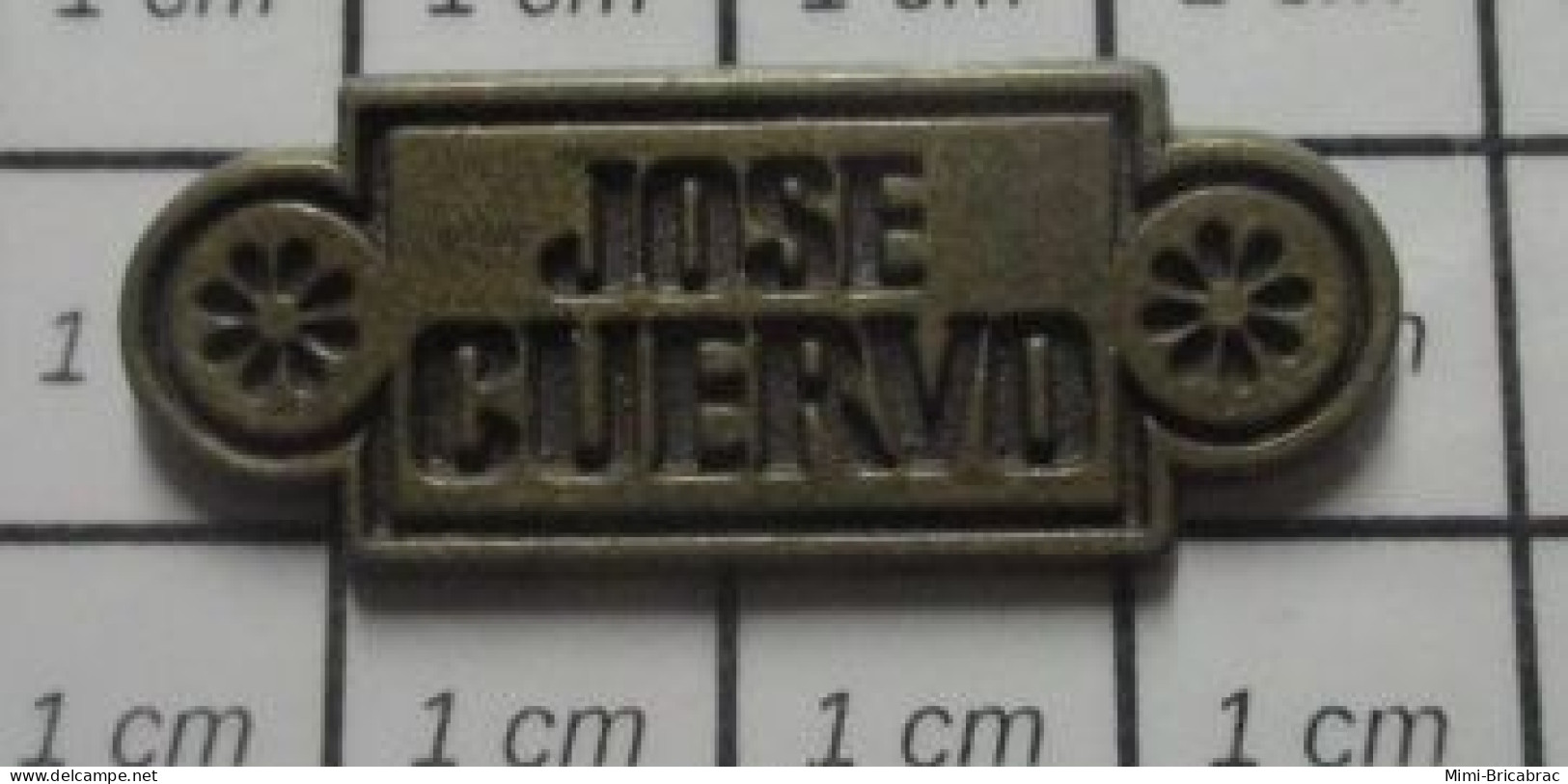 3517 Pin's Pins / Beau Et Rare / THEME : BOISSONS / TEQUILA JOSE CUERVO - Bevande