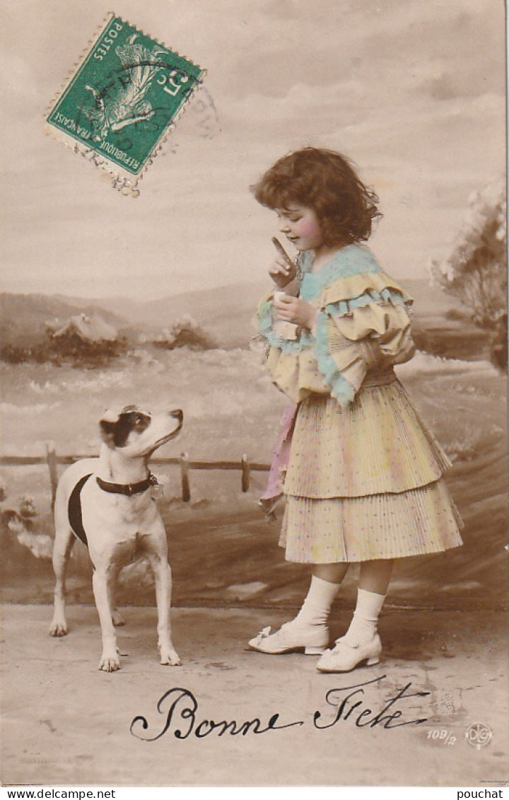 DE 1  - " BONNE FETE " -  FILLETTE AVEC CHIEN DECOR CHAMPETRE -  2 SCANS - Sonstige & Ohne Zuordnung