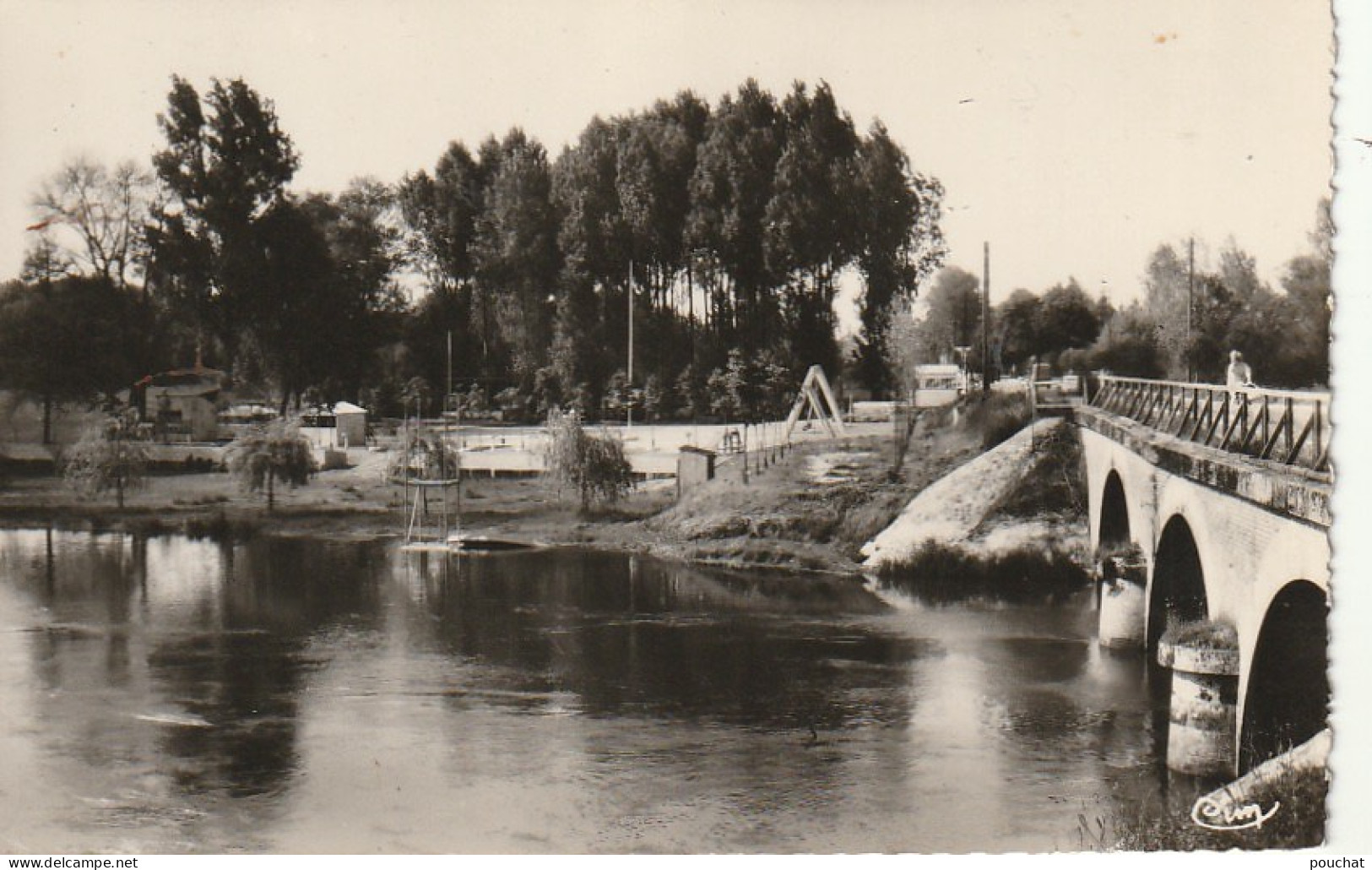 DE 26 -(41 ) SALBRIS  -  LE PONT ET LA PLAGE  -  2 SCANS - Salbris