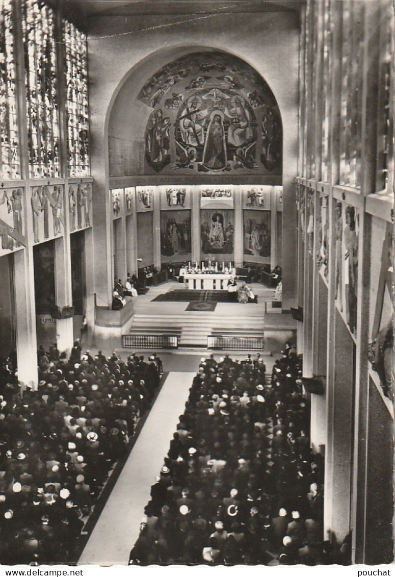 DE 26 -(41 ) BLOIS  -  BASILIQUE NOTRE DAME DE LA TRINITE -  LA MESSE PONTIFICALE  -  2 SCANS - Blois