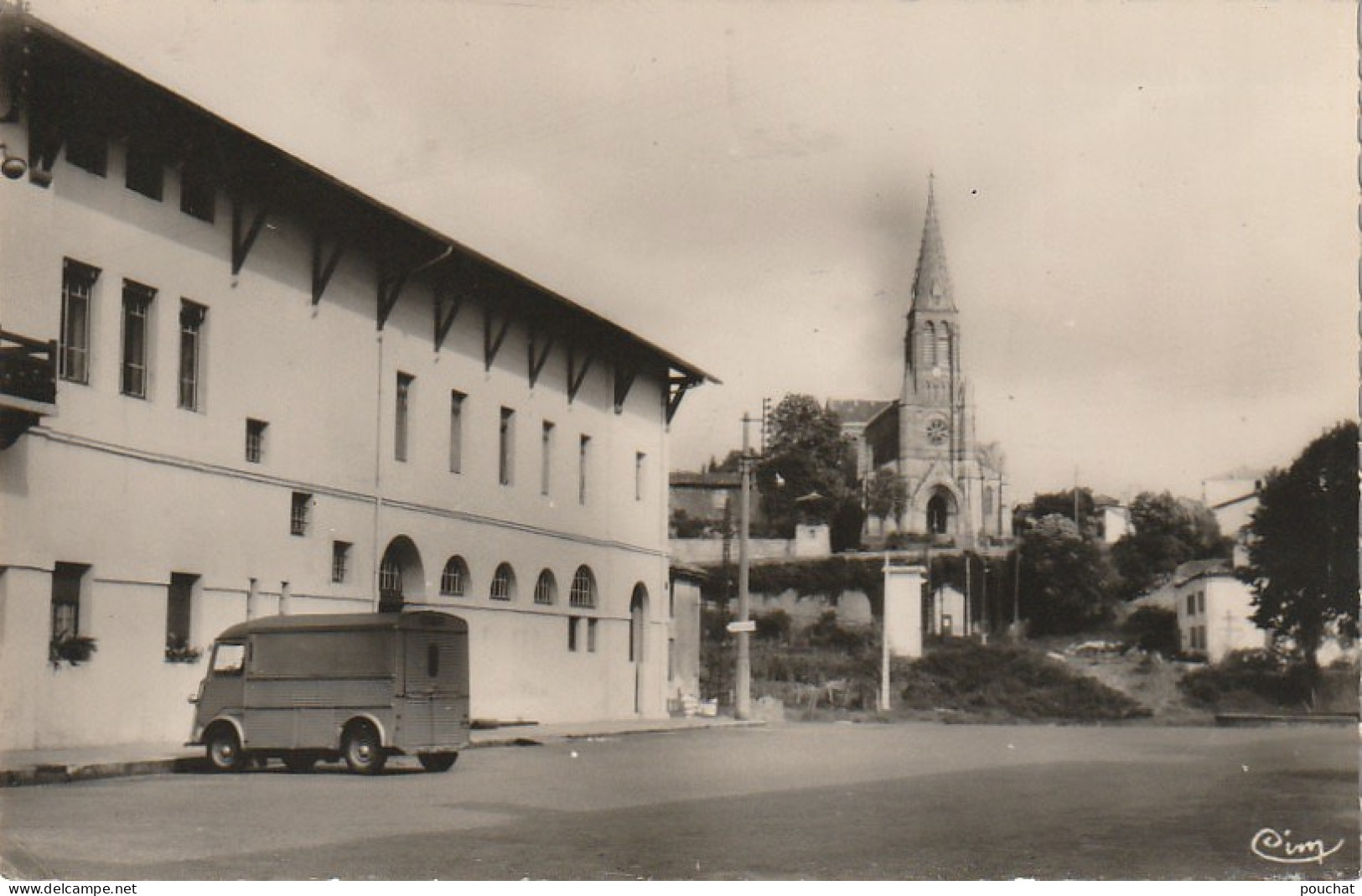 DE 19 -(40) TARTAS  -  L ' HOTEL DE VILLE ET LE CLOCHER -  FOURGONNETTE  - 2 SCANS - Tartas