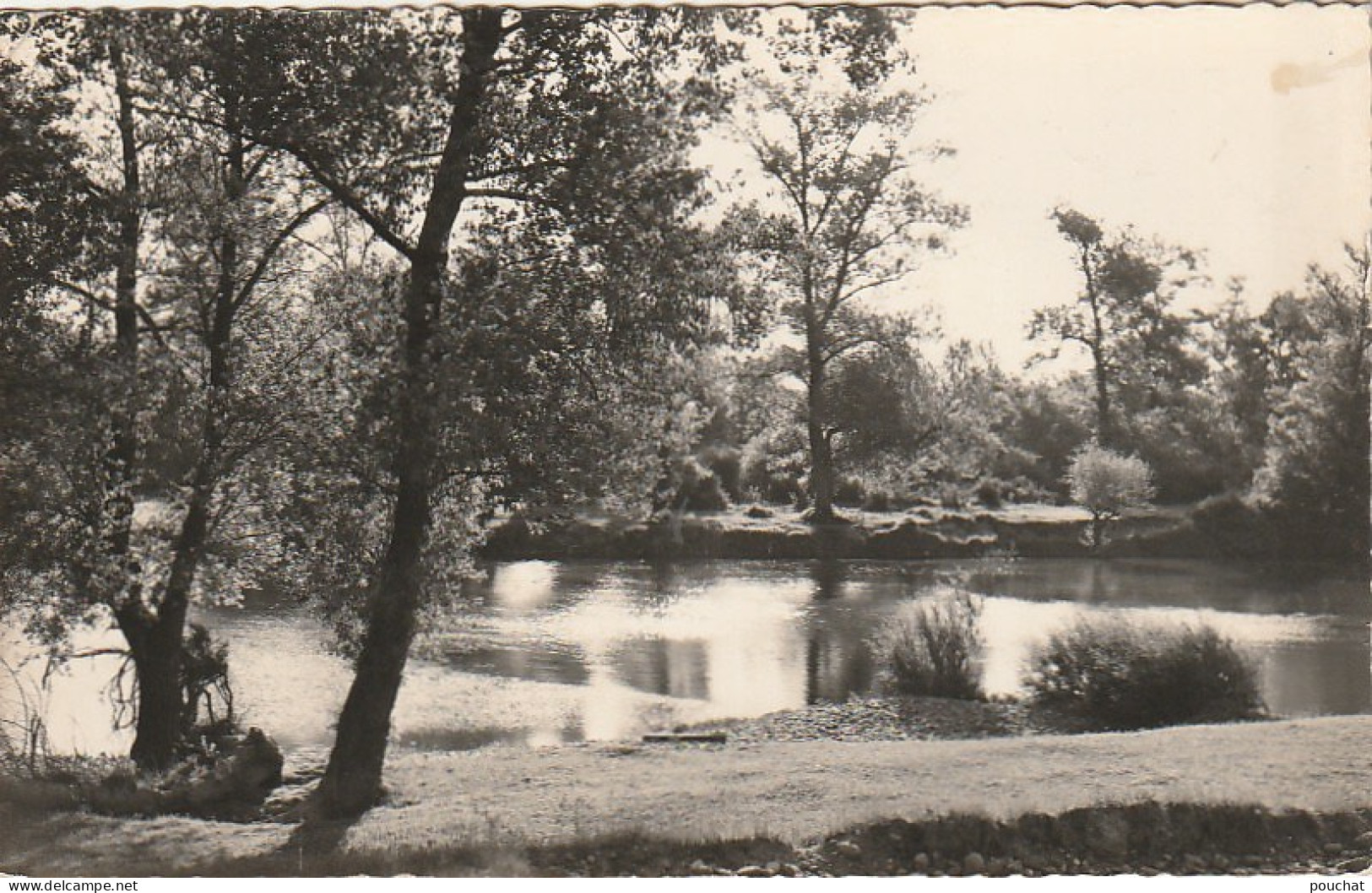 DE 19 -(40) AIRE SUR L' ADOUR  -  LA PLAINE  -  2 SCANS - Aire