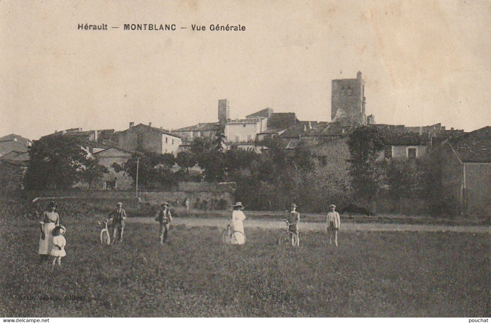 DE 6 -(34) MONTBLANC - VUE GENERALE - ANIMATION -  CYCLISTES  -  2 SCANS - Autres & Non Classés