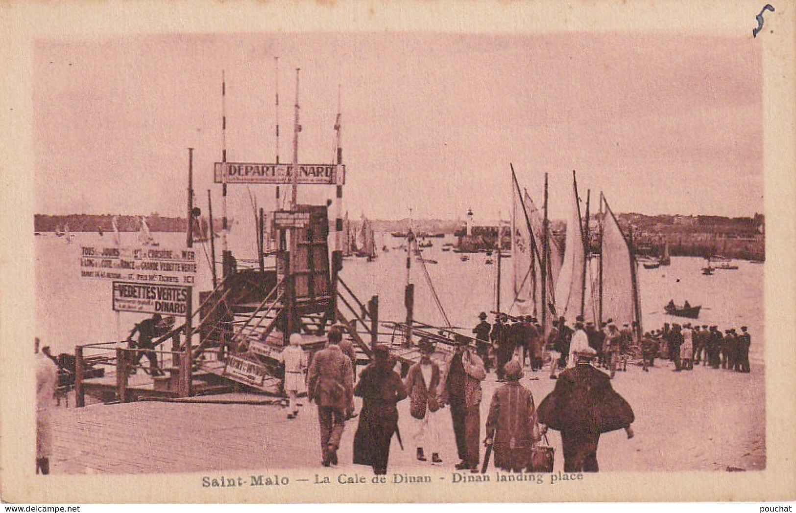 DE 8 -(35) SAINT MALO  -  LA CALE DE DINAN  - " VEDETTES VERTES "  - PASSAGERS POUR LE DEPART  -  PROMENEURS   - 2 SCANS - Saint Malo