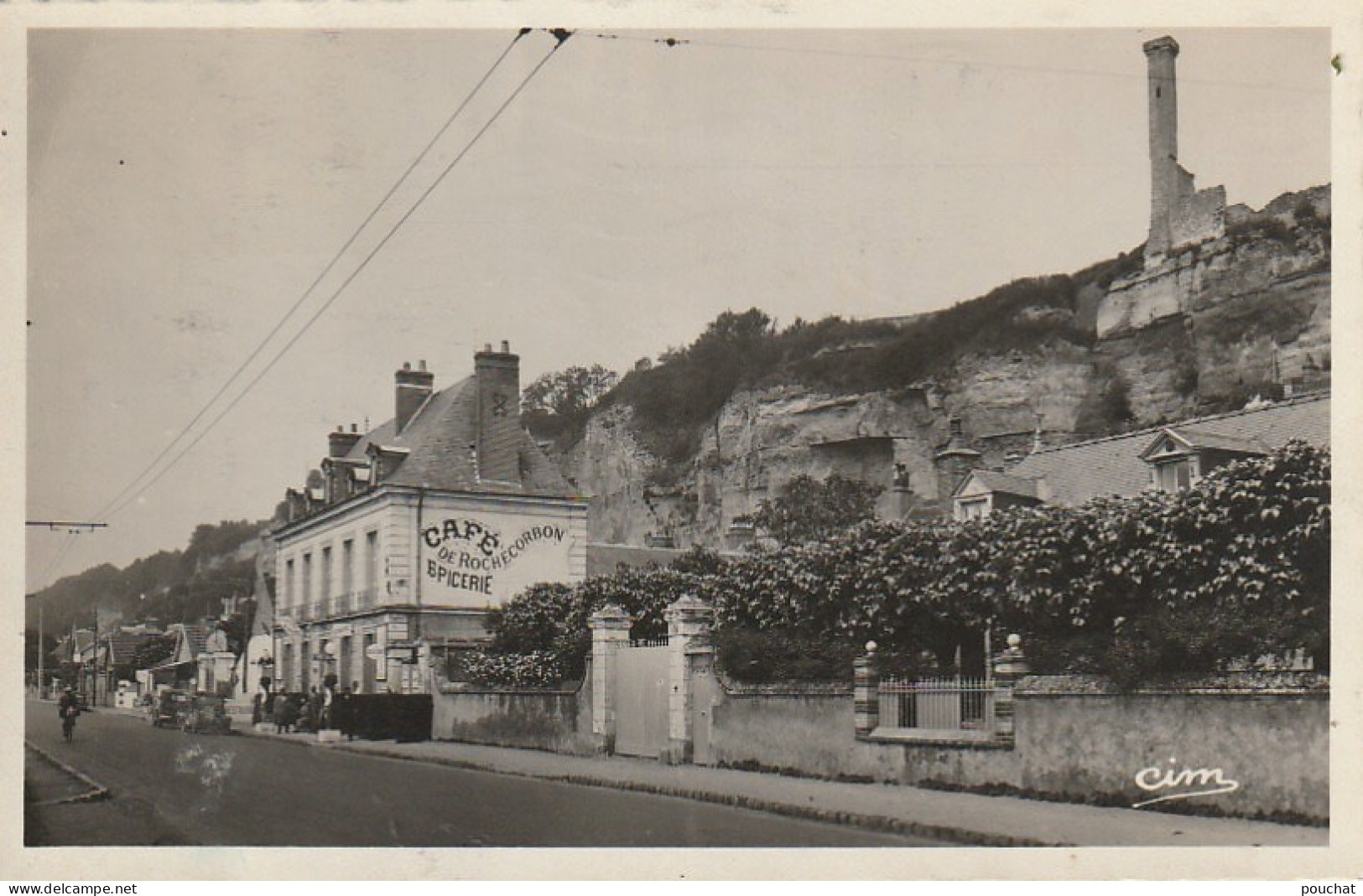 DE 13 -(37) ROCHECORBON  - ROUTE NATIONALE  -  CAFE EPICERIE  -  2 SCANS - Rochecorbon