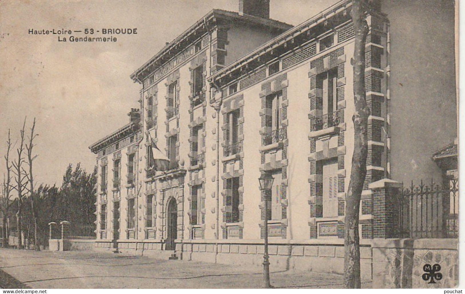 EP 3  -(43) BRIOUDE  -  LA GENDARMERIE  - 2 SCANS - Brioude