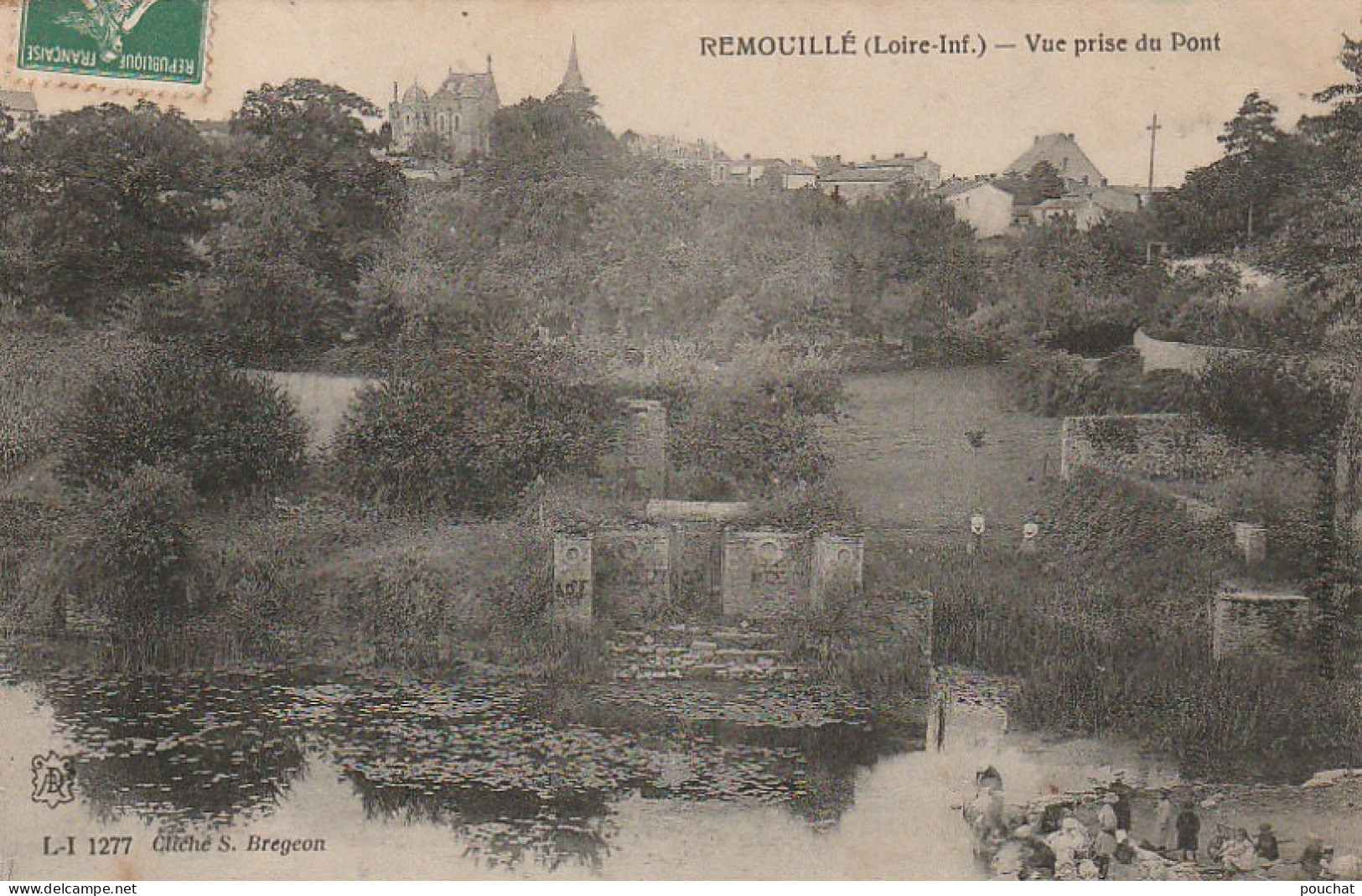 EP 6  -(44) REMOUILLE - VUE PRISE DU PONT - ANIMATION - ENFANTS ET LAVANDIERES  SUR LA BERGE  -  2 SCANS - Other & Unclassified