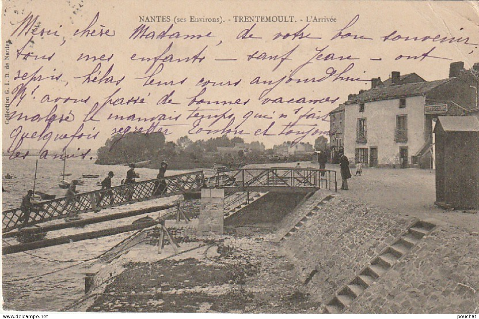 EP 6 -(44) NANTES  -  TRENTEMOULT  -  L' ARRIVEE -  PASSAGERS  SUR LA PASSERELLE  -  2 SCANS - Nantes