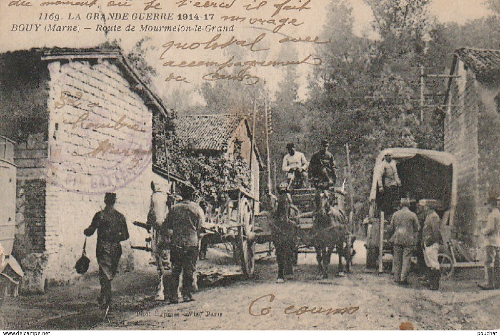 EP 24 -(51) GUERRE 1914/1917 -  BOUY  -  ROUTE DE MOURMELON LE GRAND -  ATTELAGES - SOLDATS  - 2 SCANS - Autres & Non Classés