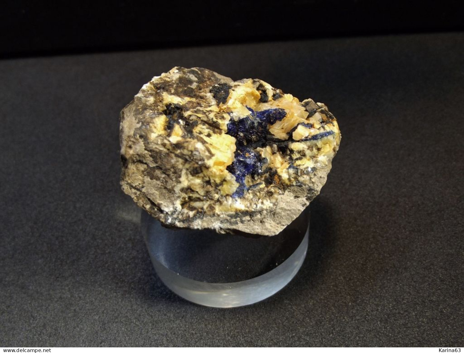 Azurite On Dolomite ( 3.5 X 2 X 2.5 Cm ) Schmitt Dolomite Quarry, Altenmittlau - Main-Kinzig Kreis - Darmstadt - Germany - Mineralen