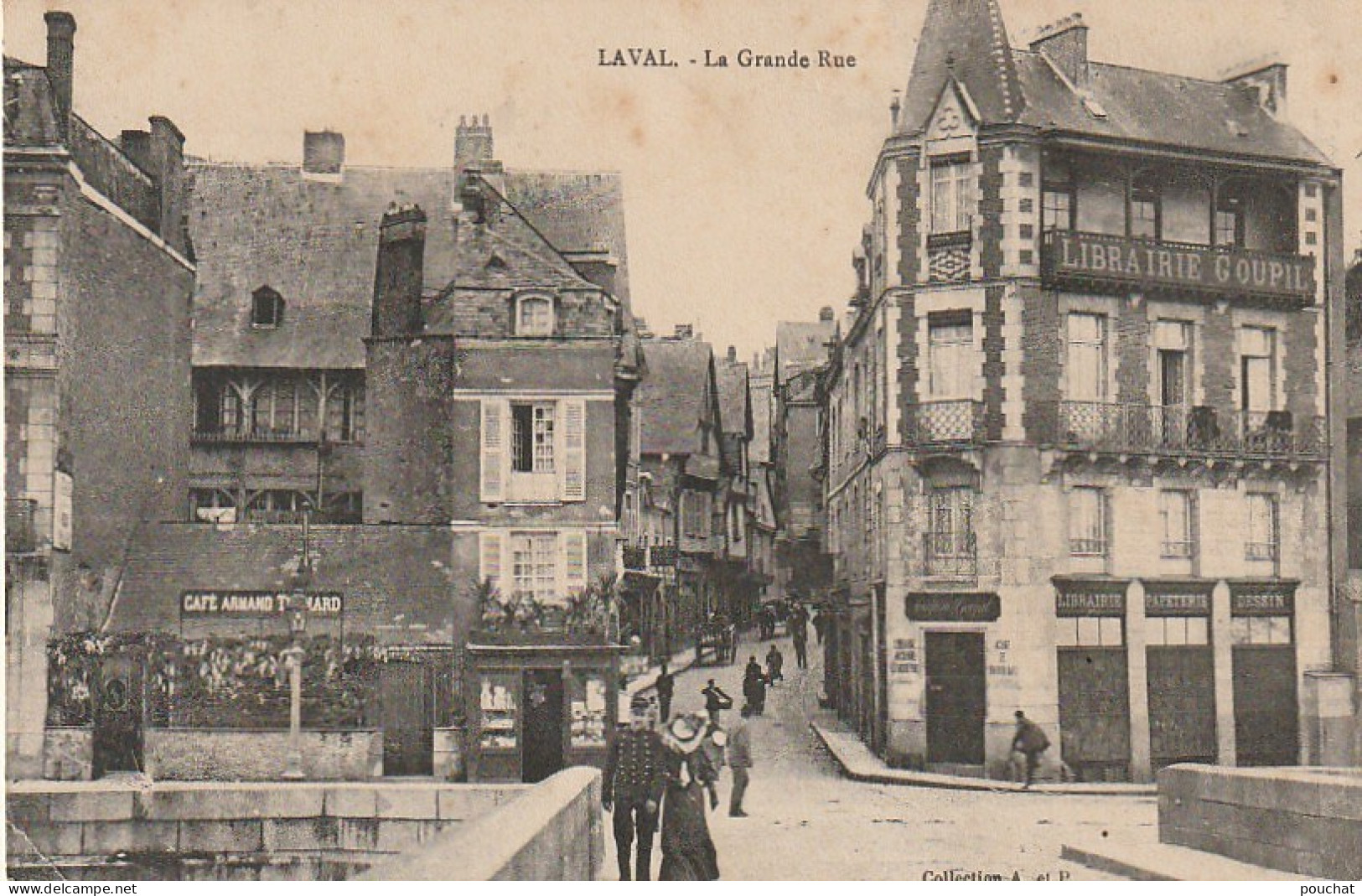 FI 2 -(53) LAVAL  - LA GRANDE RUE  - CAFE ARMAND TREHARD - LIBRAIRIE GOUPIL - TAMPON MILITAIRE  4e CORPS D'ARMEE  - - Laval