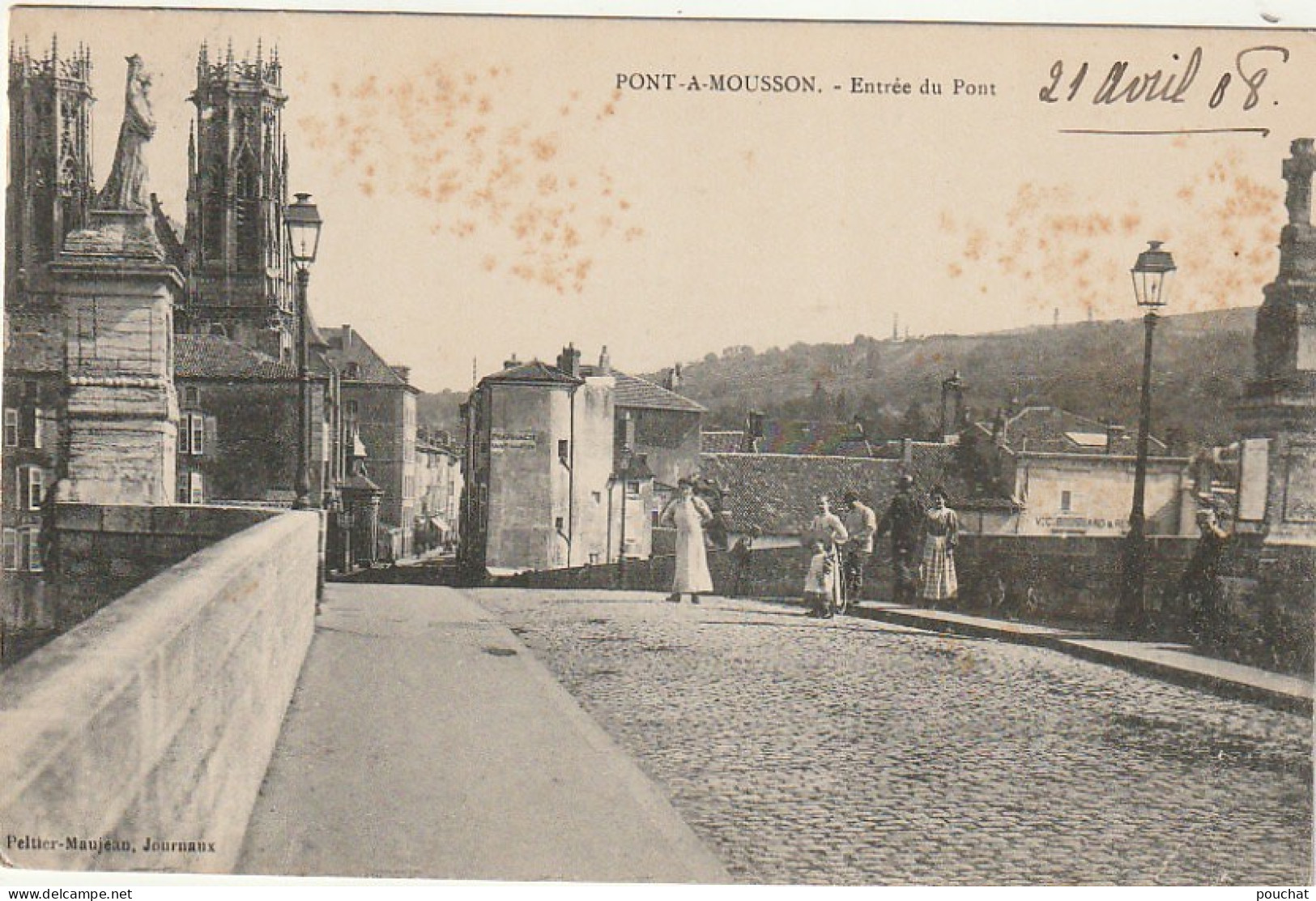 FI 3 -(54) PONT A MOUSSON  -  ENTREE DU PONT - ANIMATION -  2 SCANS - Pont A Mousson