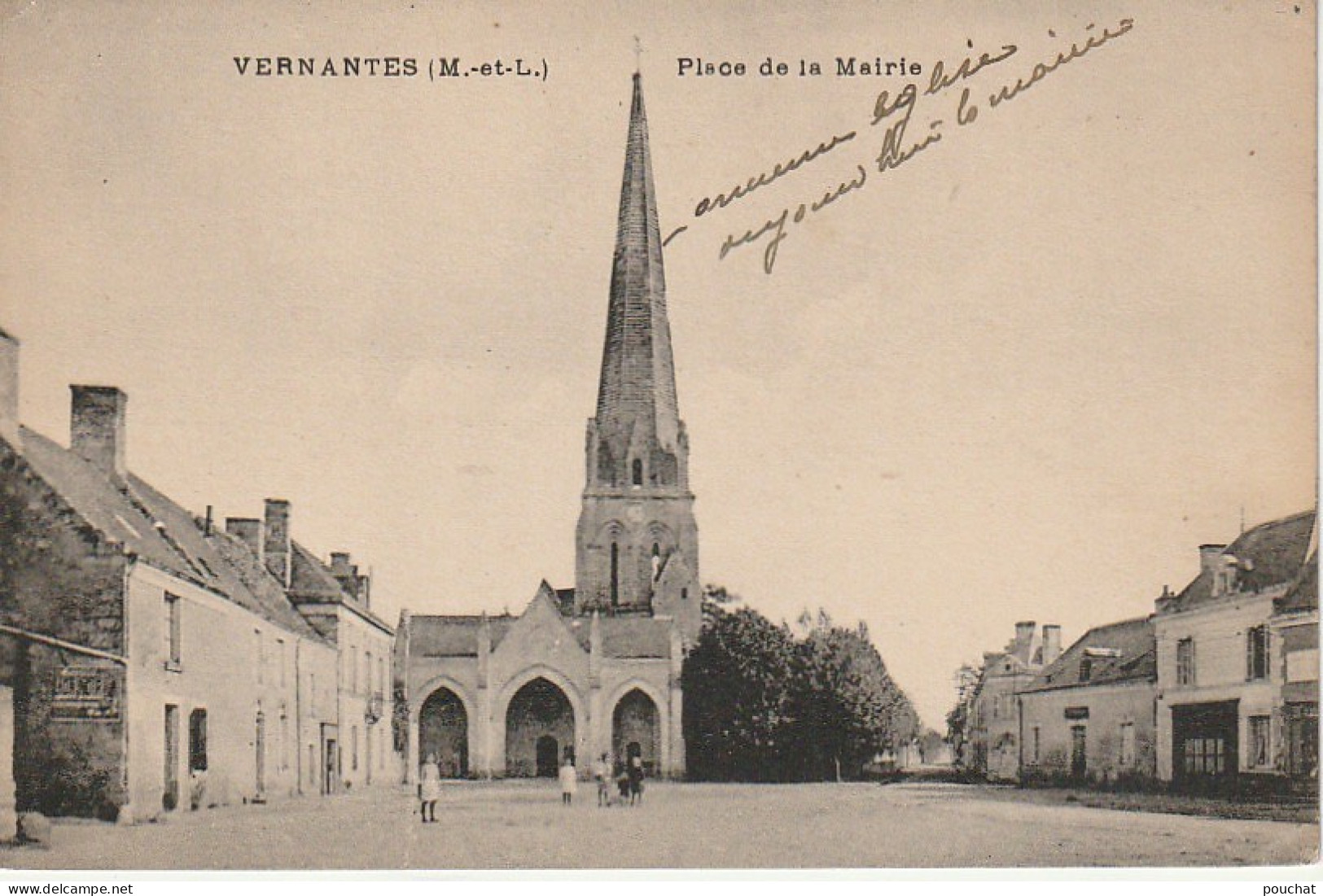 EP 19 -(49) VERNANTES  -  PLACE DE LA MAIRIE - ANIMATION -  2 SCANS - Andere & Zonder Classificatie