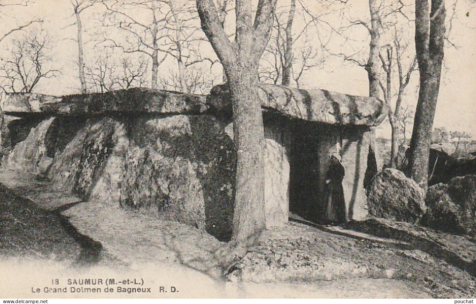 EP 20 -(49) SAUMUR  -   LE GRAND DOLMEN DE BAGNEUX - EDIT. DORANGE , TOURS   - 2 SCANS - Saumur