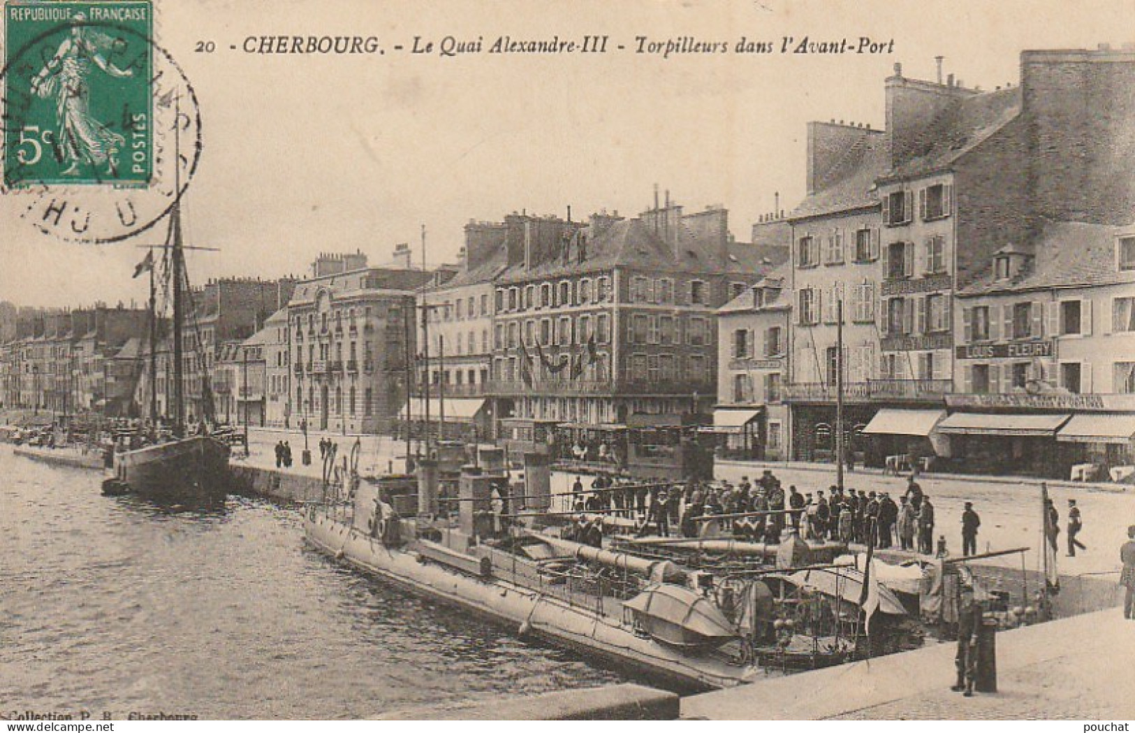 EP 21 -(50) CHERBOURG  - LE QUAI ALEXANDRE III -  TORPILLEURS DANS L'AVANT PORT- ANIMATION - 2 SCANS - Cherbourg