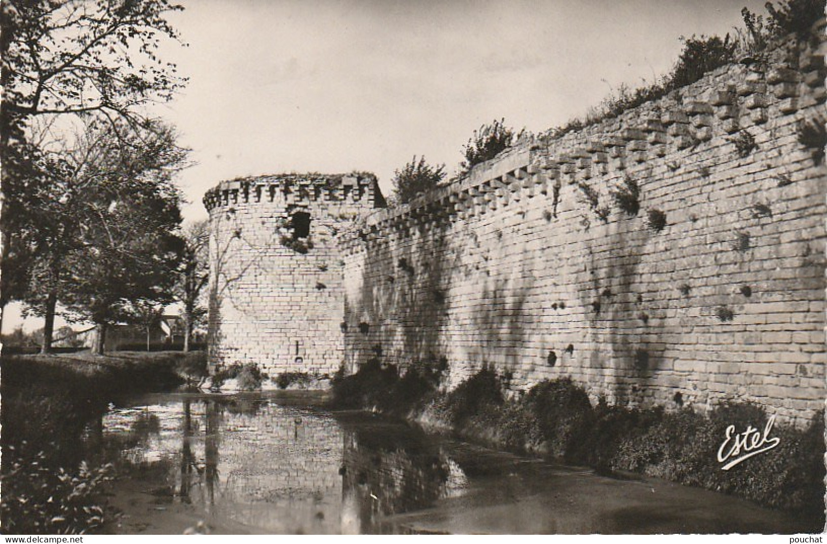 EP 7 -(44) GUERANDE  - LES REMPARTS ET LA TOUR DE L ' ABREUVOIR   -  2 SCANS - Guérande