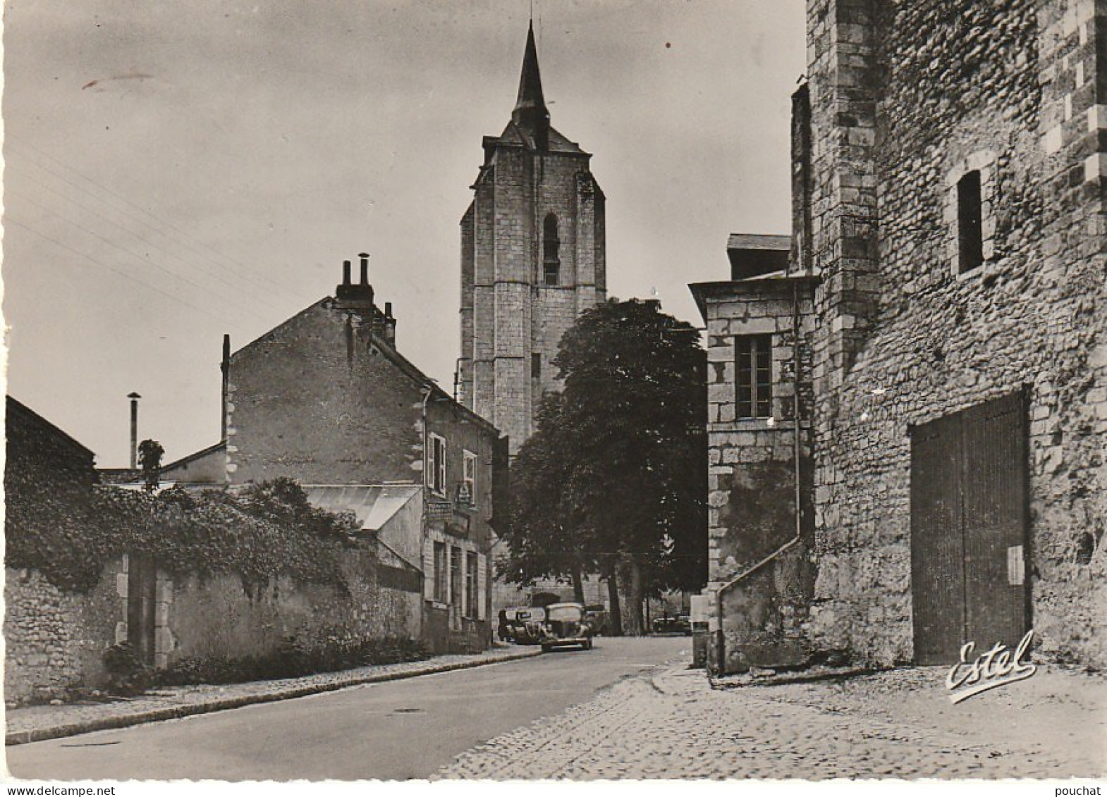 EP 11 -(45) BEAUGENCY  -  PLACE  ET TOUR SAINT FIRMIN  -   AUTOMOBILES  -  2 SCANS - Beaugency