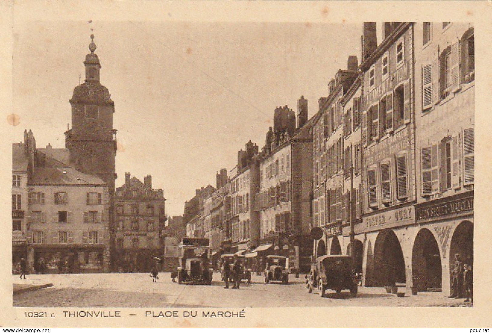 FI 18 -(57) THIONVILLE  -  PLACE DU MARCHE - ANIMATION -  AUTOMOBILES  -  2 SCANS - Thionville