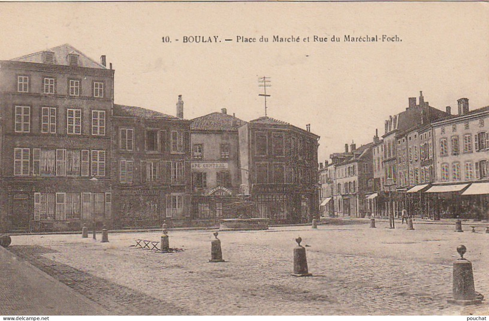 FI 19 -(57) BOULAY  -  PLACE DU MARCHE ET RUE DU MARECHAL FOCH   - 2 SCANS - Boulay Moselle
