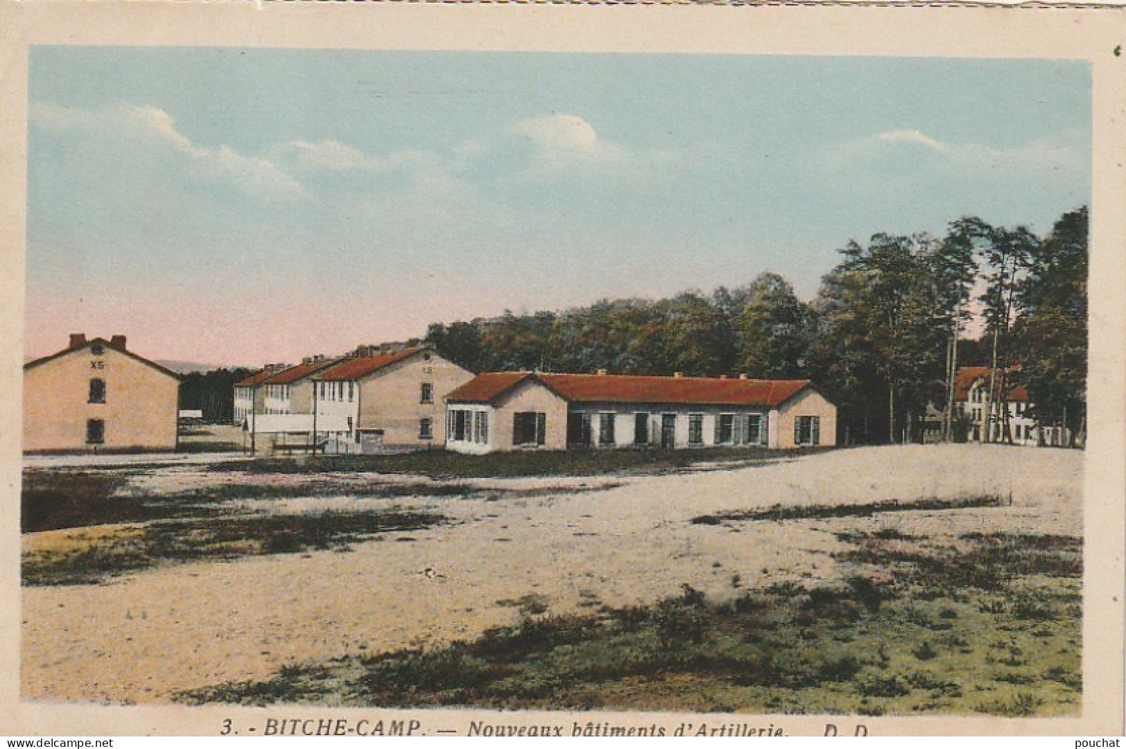 FI 19 -(57) BITCHE CAMP  -  NOUVEAUX BATIMENTS D 'ARTILLERIE  -  CARTE COLORISEE  - 2 SCANS - Bitche