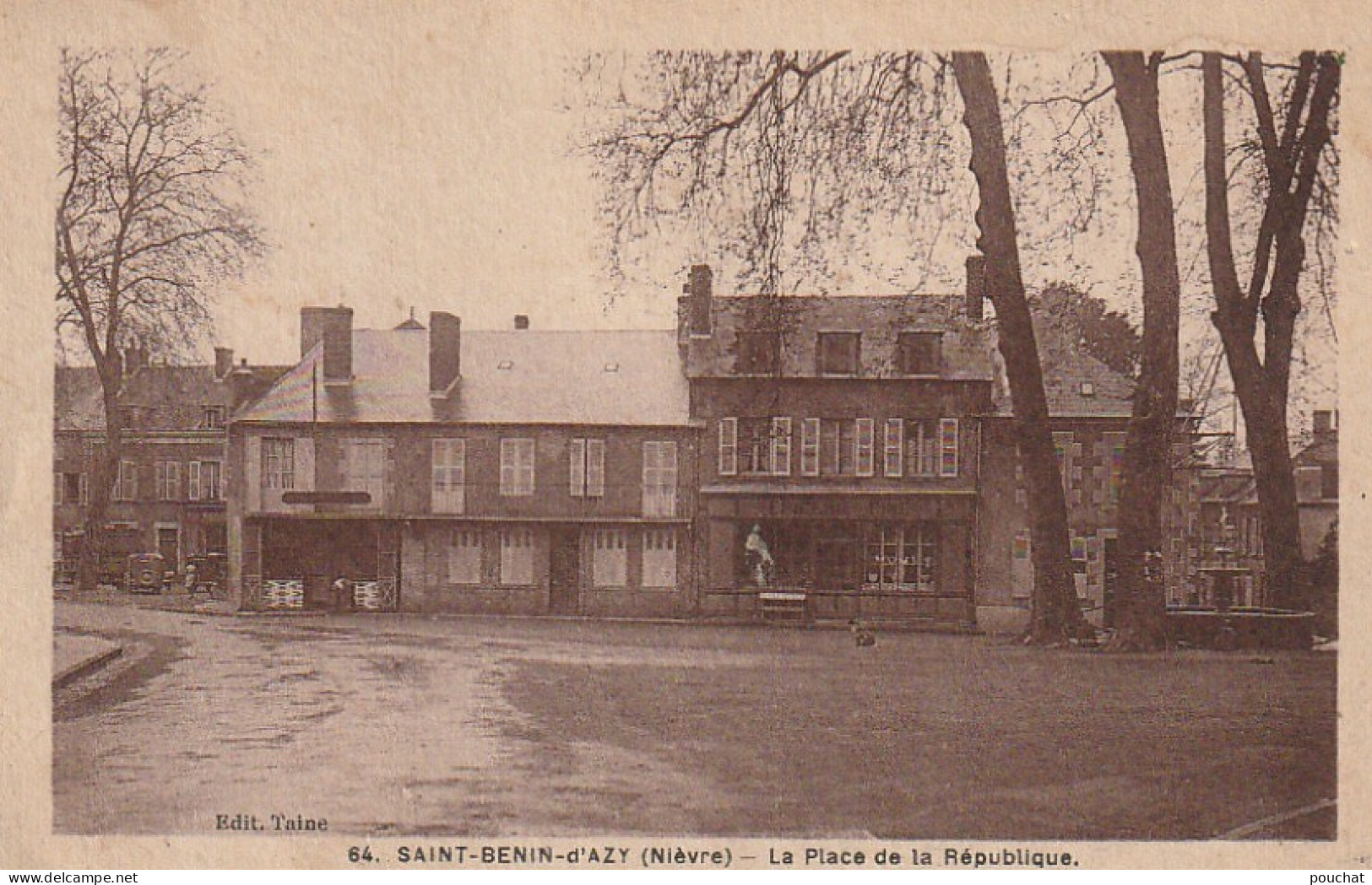 FI 22 -(58) SAINT BENIN D'AZY  - LA PLACE DE LA REPUBLIQUE -  2 SCANS - Altri & Non Classificati