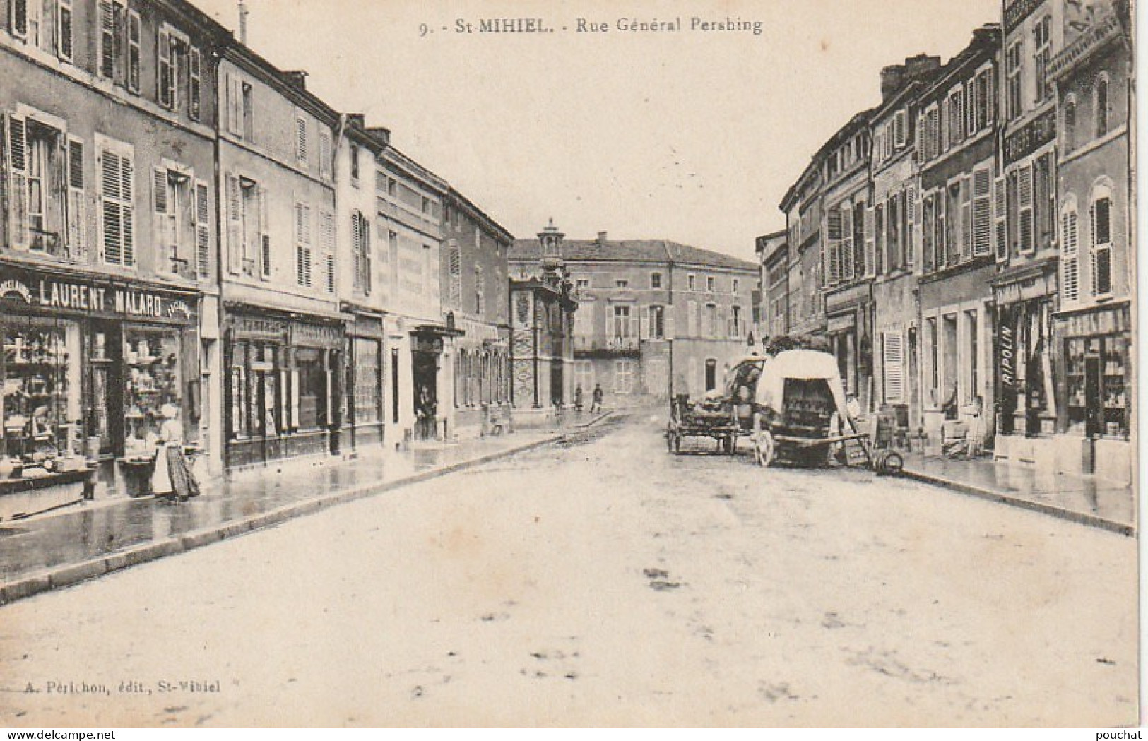 FI 11 -(55) ST MIHIEL  -  RUE GENERAL PERSHING - ANIMATION   -  COMMERCES  - EDIT. PERICHON , ST MIHIEL- 2 SCANS - Saint Mihiel