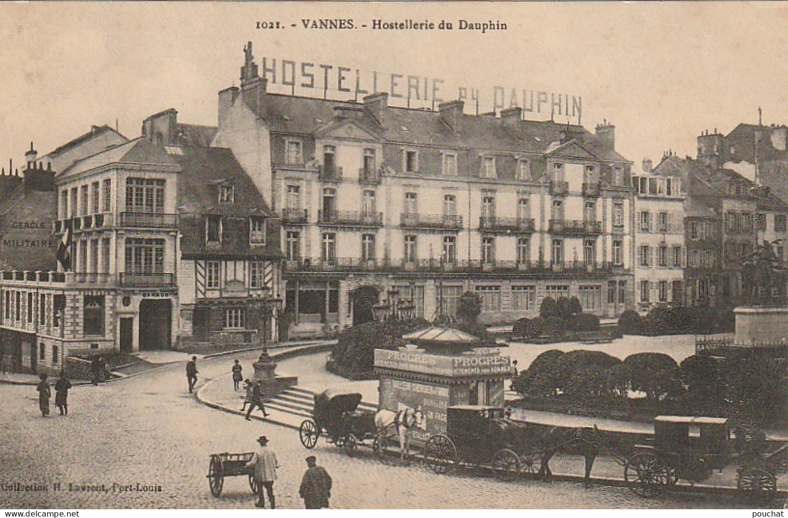 FI 14 -(56) VANNES  -  HOSTELLERIE DU DAUPHIN  - PLACE DE L'HOTEL DE VILLE - ANIMATION - 2 SCANS - Vannes