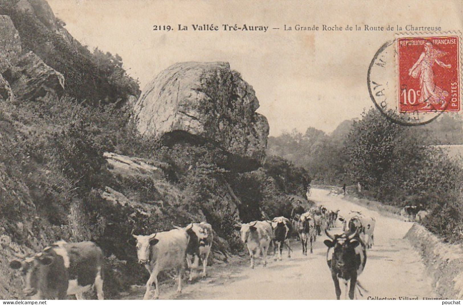 FI 14 -(56) LA VALLEE TRE AURAY -  LA GRANDE ROCHE DE LA ROUTE DE LA CHARTREUSE  - TROUPEAU DE VACHES   -2 SCANS - Other & Unclassified