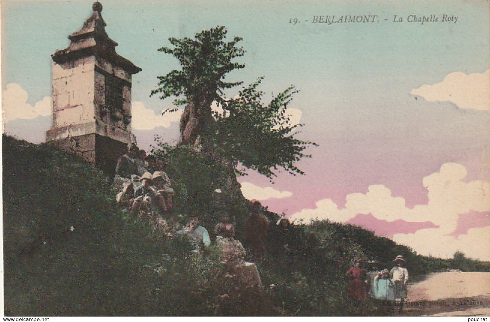 FI 25 -(59) BERLAIMONT  -  LA CHAPELLE ROTY  - ANIMATION -  ENFANTS SUR LA BUTTE -  CARTE COLORISEE   -  2 SCANS - Berlaimont