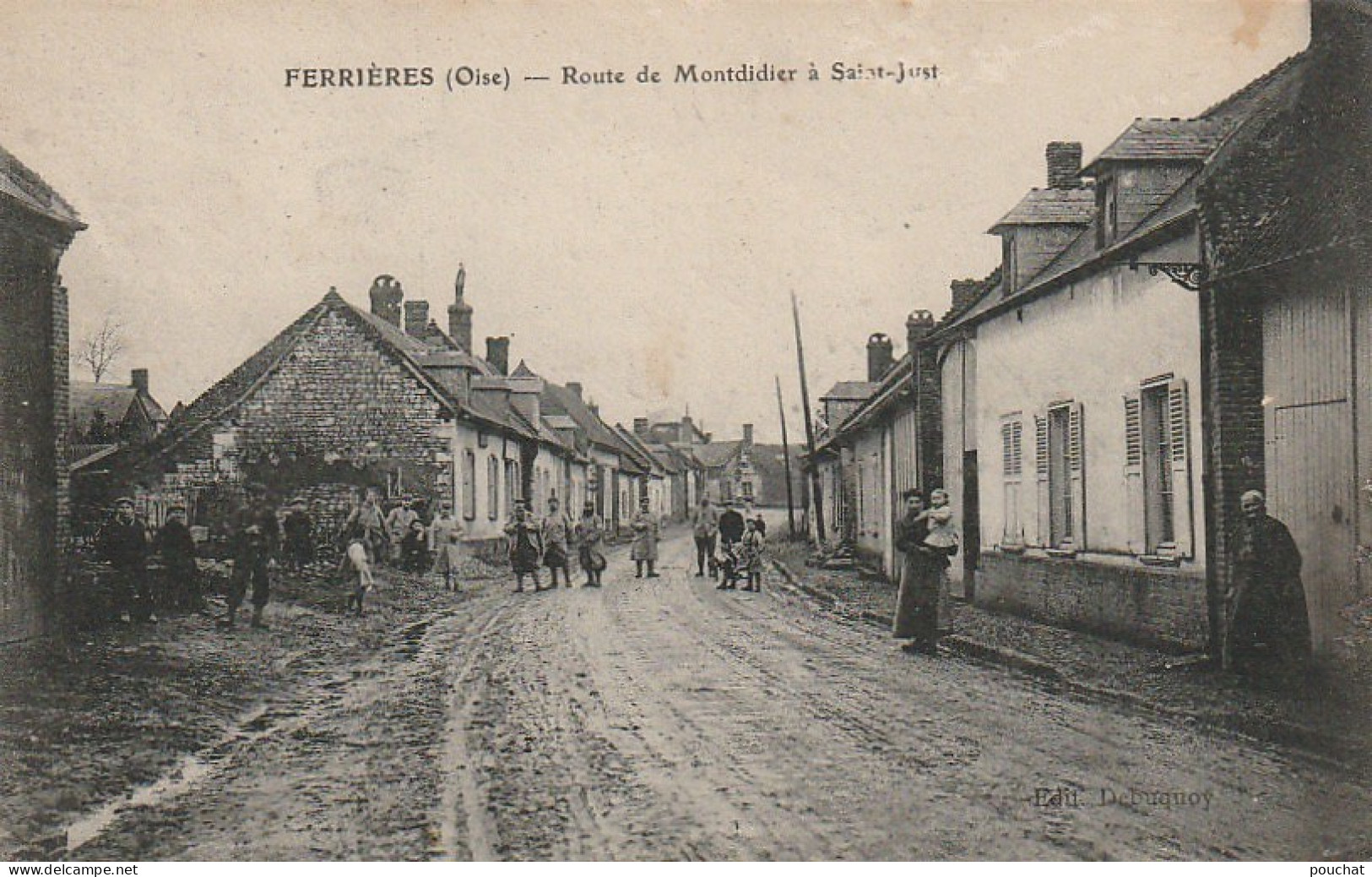 GU 1 -(60) FERRIERES  - ROUTE DE MONTDIDIER A SAINT JUST - ANIMATION -  VILLAGEOIS , SOLDATS   -  2 SCANS - Autres & Non Classés