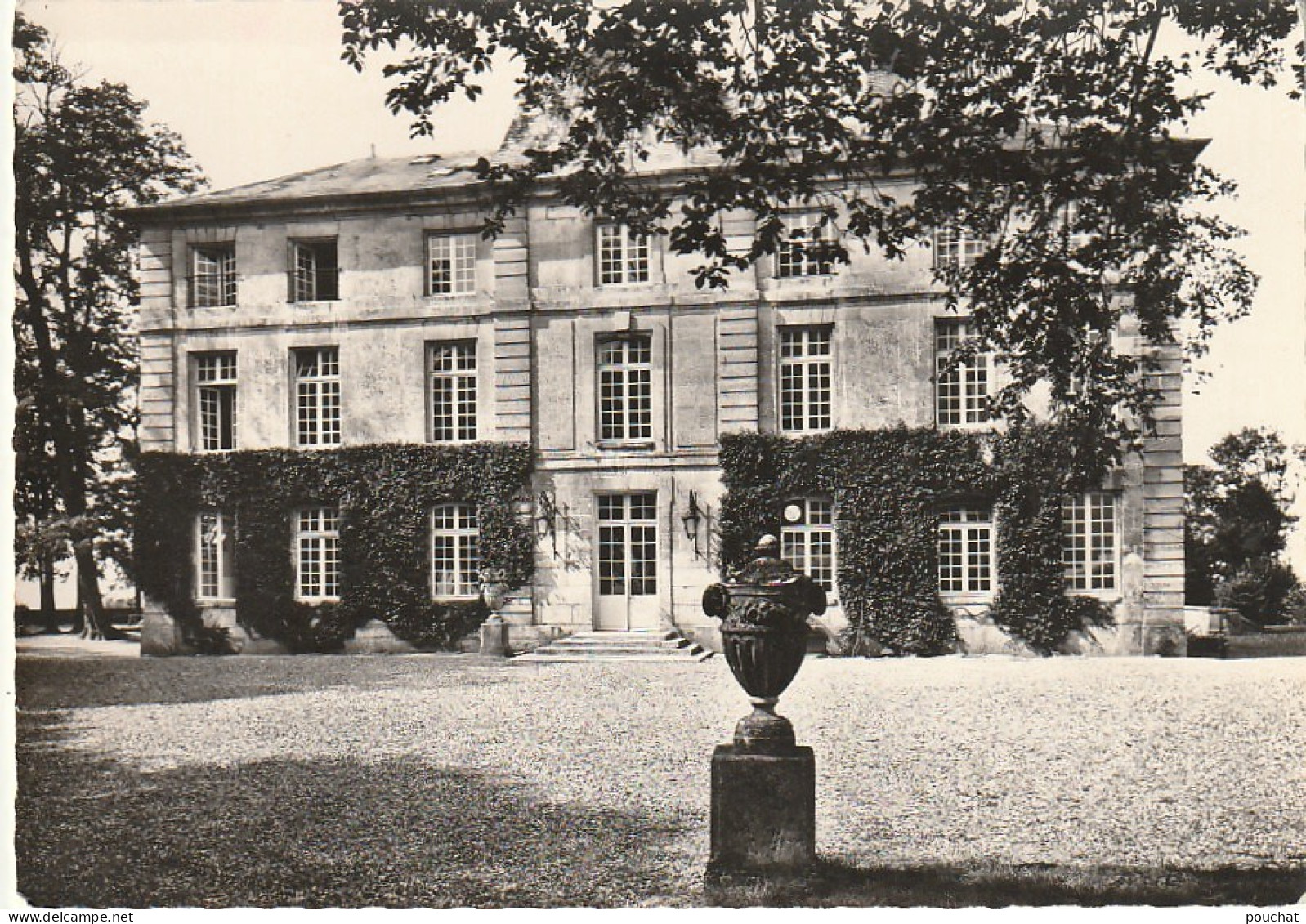 GU 3 -(60) FLEURINES  -  AERIUM DE LA CAISSE CENTRALE DE SECURITE SOCIALE A PARIS  -  2 SCANS - Autres & Non Classés