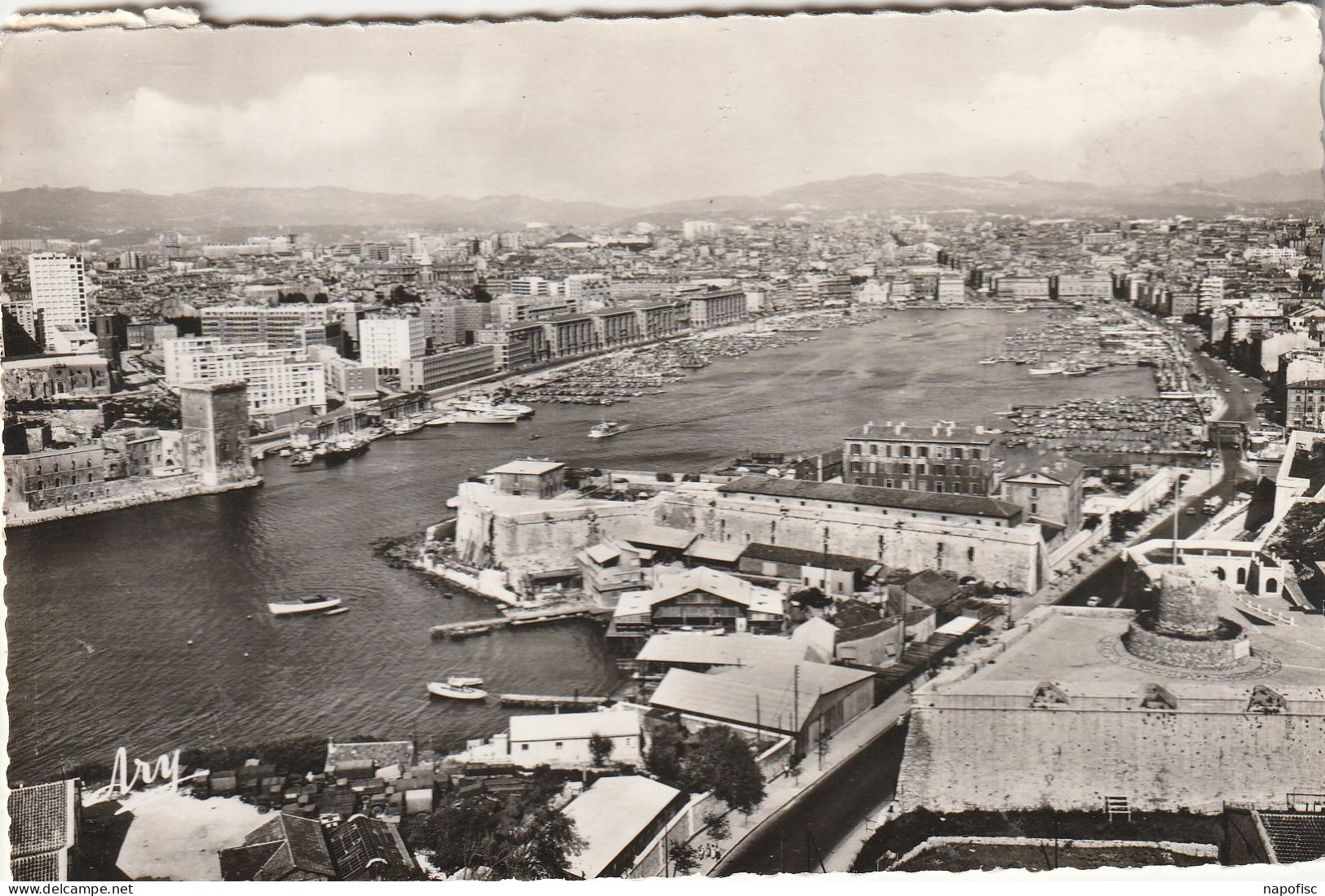 13-Marseille Vue Aérienne Sur Le Port Et La Ville - Puerto Viejo (Vieux-Port), Saint Victor, Le Panier