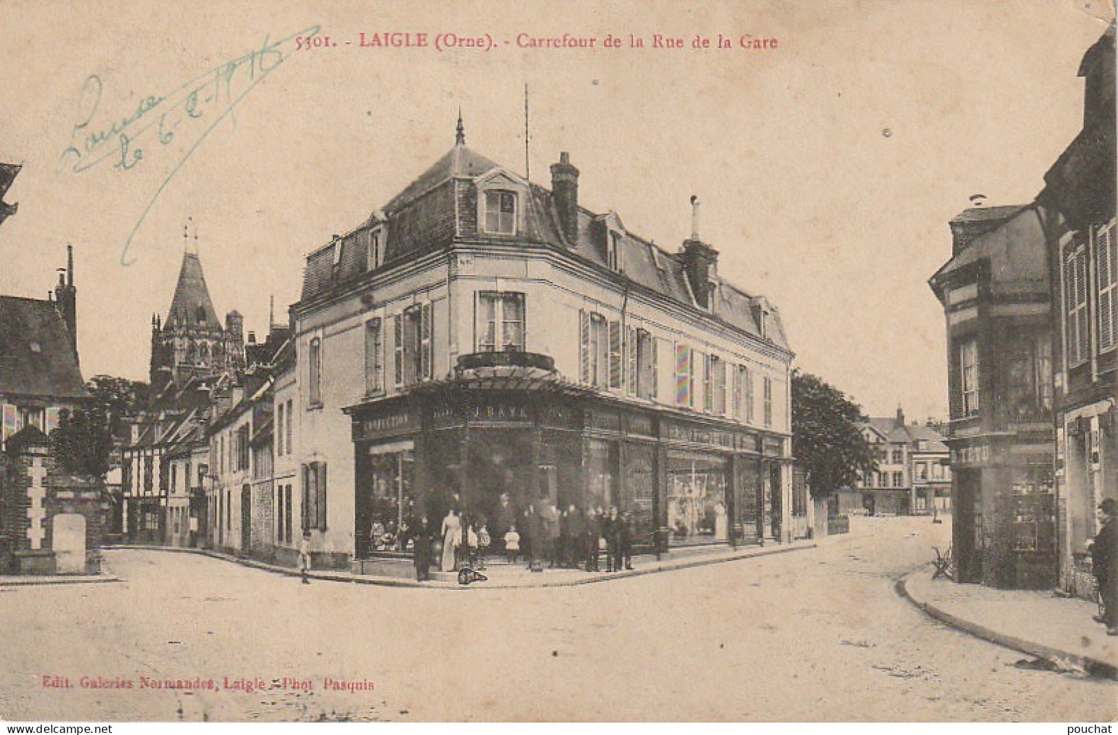 GU 4 -(61) L'AIGLE , LAIGLE -  CARREFOUR DE LA RUE DE LA GARE - ANIMATION -  COMMERCE CONFECTION J.BAYE - 2 SCANS - L'Aigle