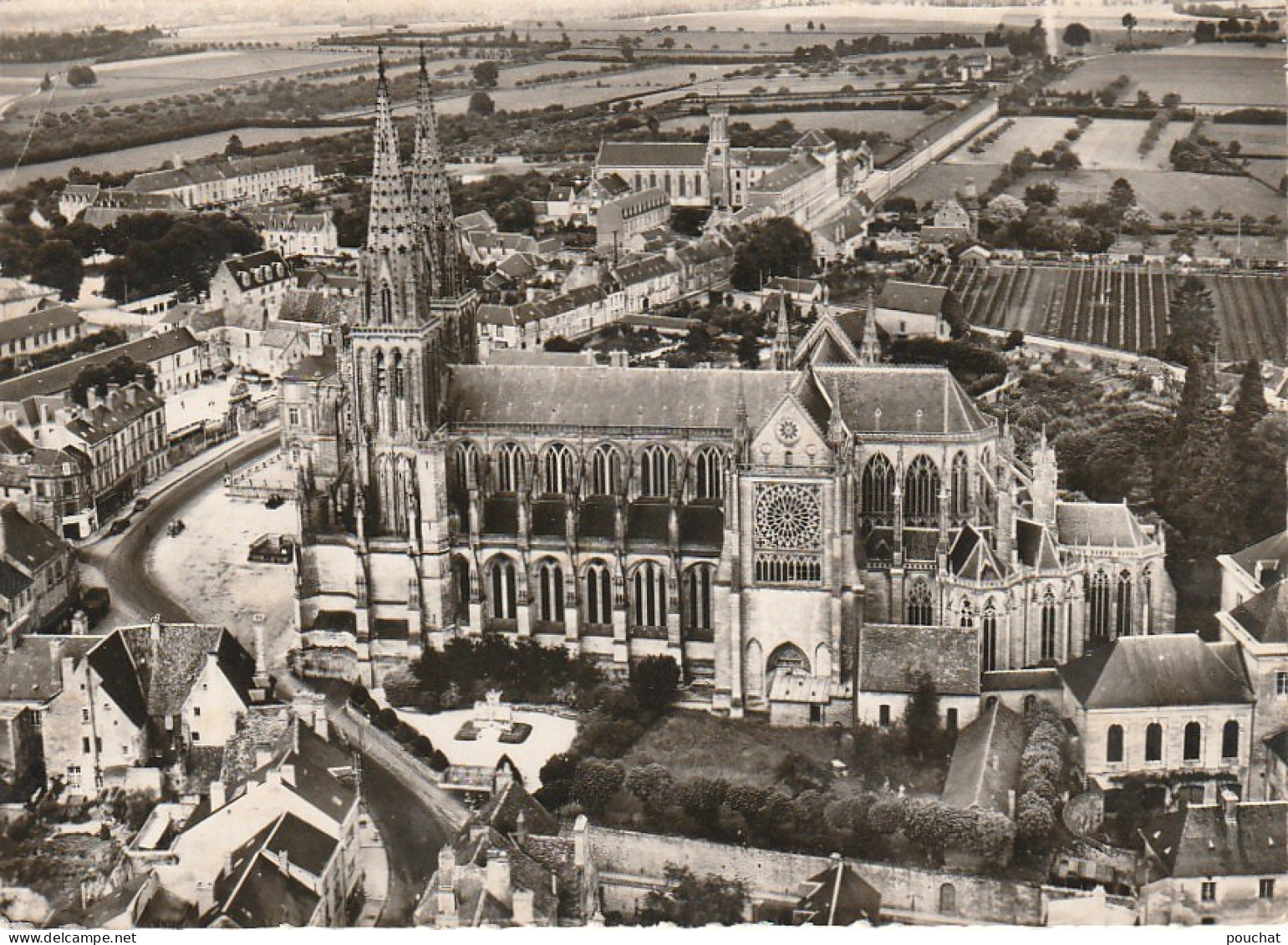 GU 5 -(61) SEES - CATHEDRALE XIVe   ET  XVe SIECLE - VUE AERIENNE -  2 SCANS - Sees