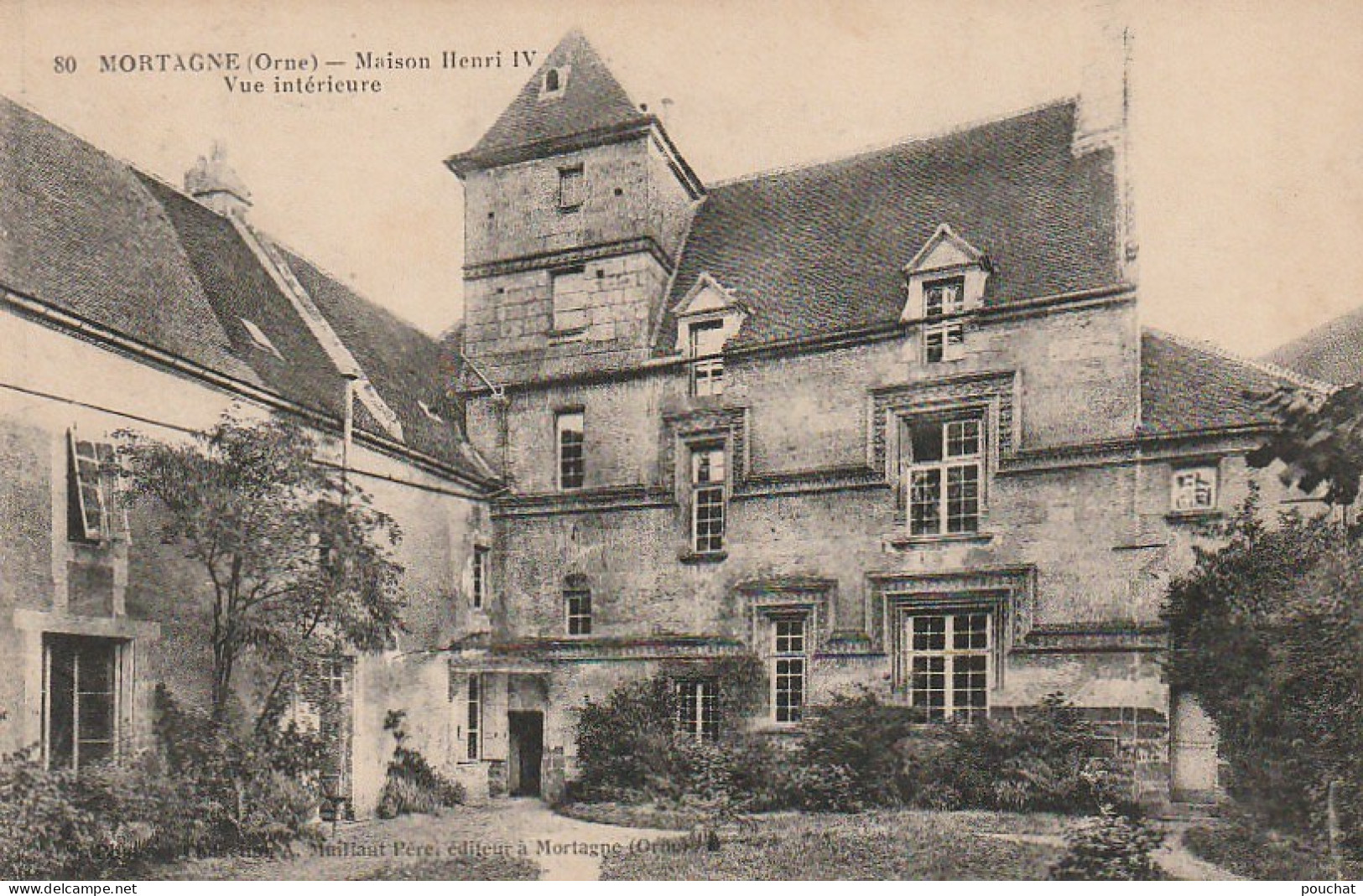 GU 6 -(61) MORTAGNE  -  MAISON HENRI IV -  VUE INTERIEURE -  2 SCANS - Mortagne Au Perche