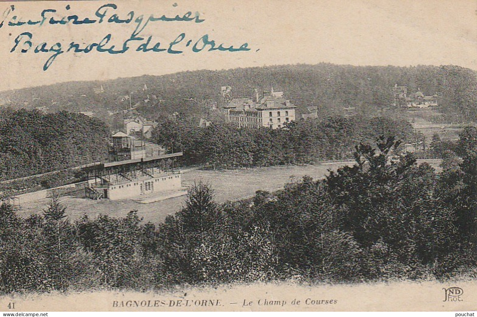 GU 6 -(61) BAGNOLES DE L'ORNE  -  LE CHAMP DE COURSES - LES TRIBUNES  - 2 SCANS - Bagnoles De L'Orne