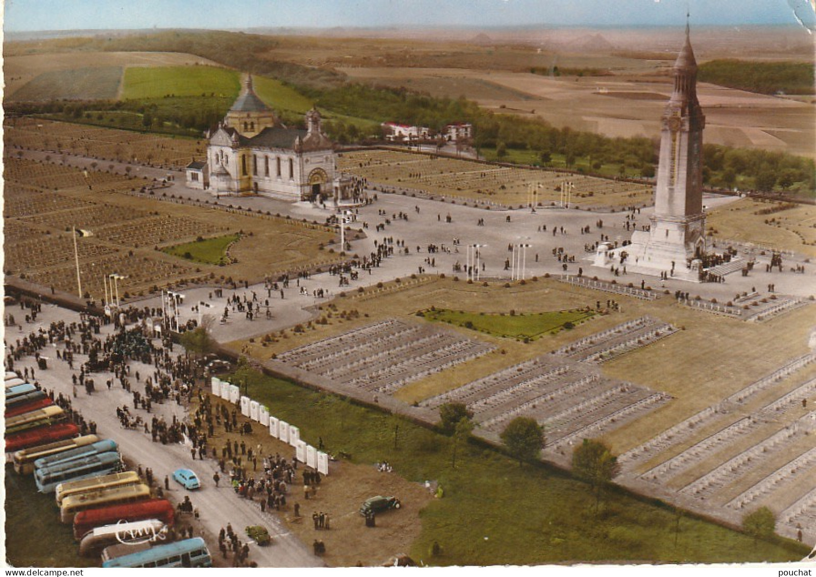 GU 9 -(62) NOTRE DAME DE LORETTE -  VUE GENERALE AERIENNE  - AUTOBUS  - CARTE COULEURS   - 2 SCANS - Autres & Non Classés