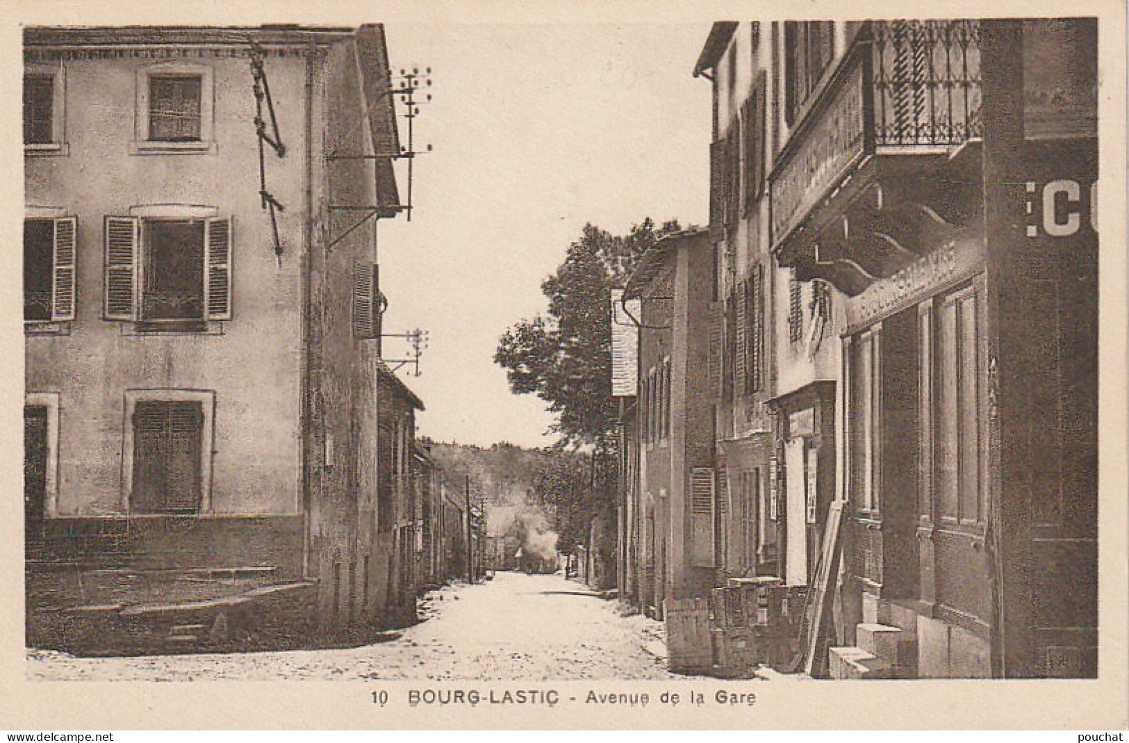 GU 13 -(63) BOURG LASTIC  -  AVENUE DE LA GARE  -  2 SCANS - Autres & Non Classés