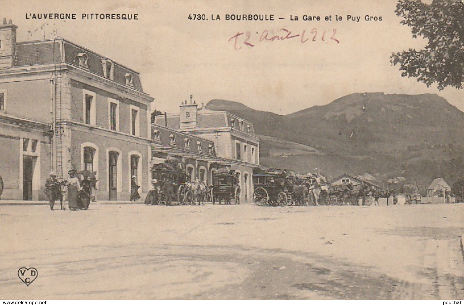 GU 16 -(63) LA BOURBOULE  -  LA GARE ET LE PUY GROS - ANIMATION -  CALECHES  , VOITURES HIPPOMOBILES  -  2 SCANS - La Bourboule