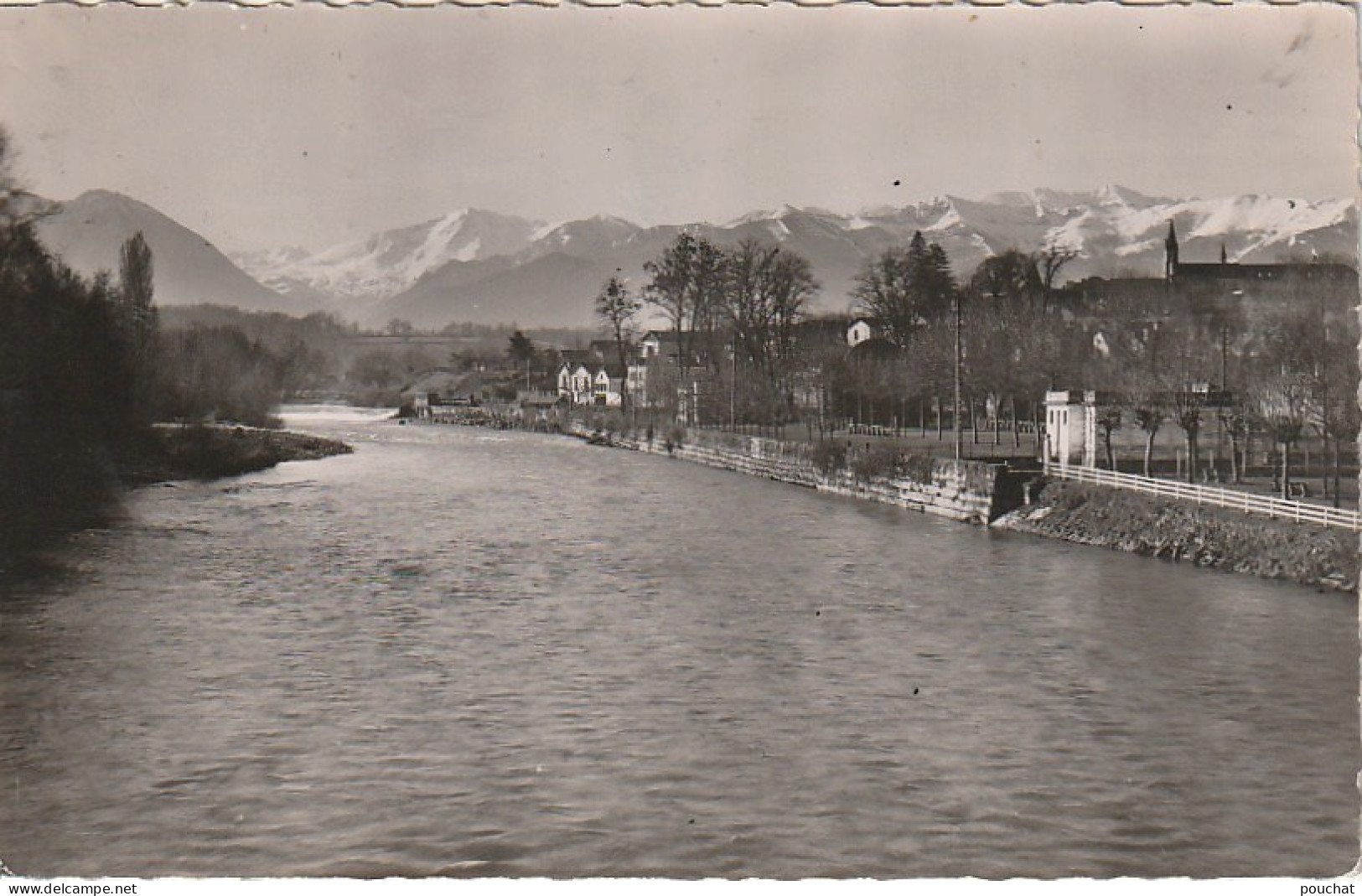 GU 18  -(64) NAY  -  LA CHAINE DES PYRENEES VUE DU PONT - AU CENTRE , LE PIC DE GABIZO  -  2 SCANS - Andere & Zonder Classificatie