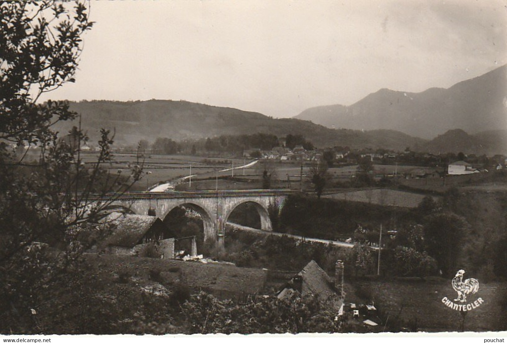 GU 19 -(64) ARUDY  -  VUE PRISE DU PONT GERME  - 2 SCANS - Arudy